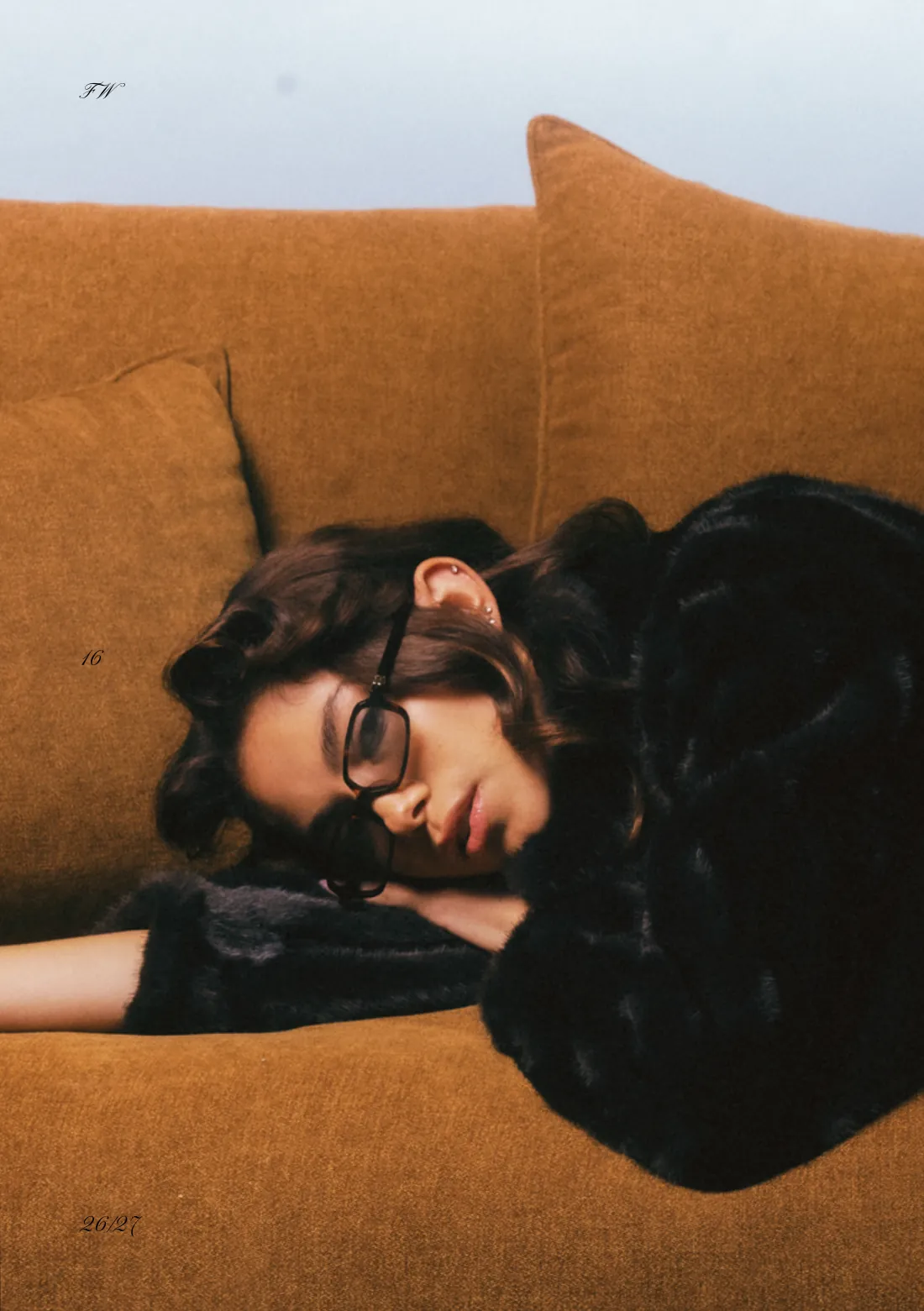 Catalogo Fall Winter 26/27, pagina sinistra della doppia 9