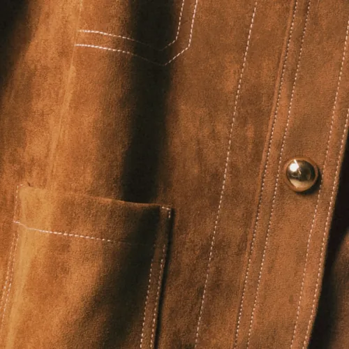 Le cuciture sullo scamosciato, dal look L14